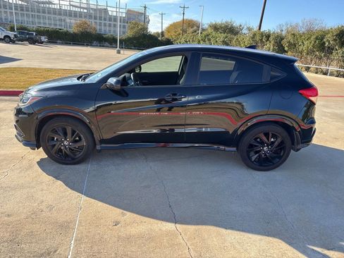 Used 2022 Honda HR-V Sport image 2