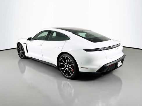 New 2025 Porsche Taycan 4S image 3