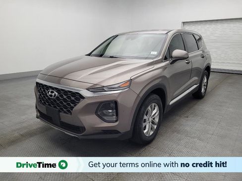 Used 2019 Hyundai Santa Fe SE image 1