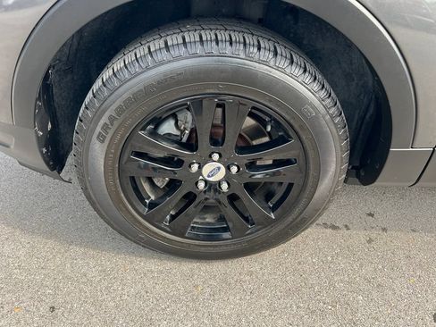 Used 2019 Ford Explorer XLT AWD/4WD image 13