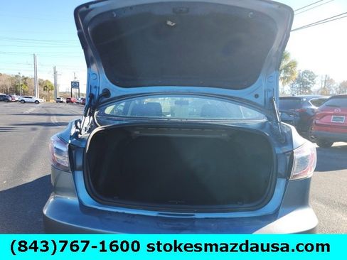 Used 2011 MAZDA MAZDA3 i Sport image 20