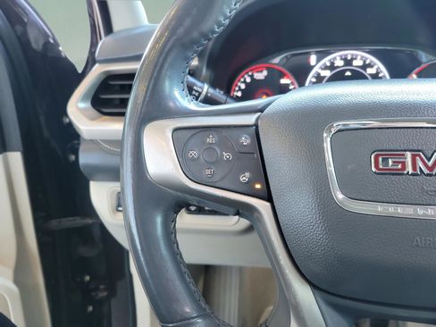 Used 2020 GMC Acadia Denali w/ Technology Package image 27