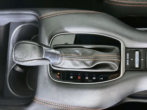 Certified 2025 Honda HR-V Sport image 19