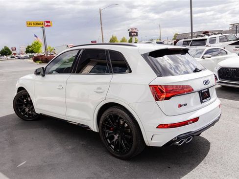 Used 2022 Audi SQ5 Premium Plus w/ Premium Plus Package AWD/4WD image 10