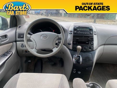 Used 2006 Toyota Sienna CE FWD image 12
