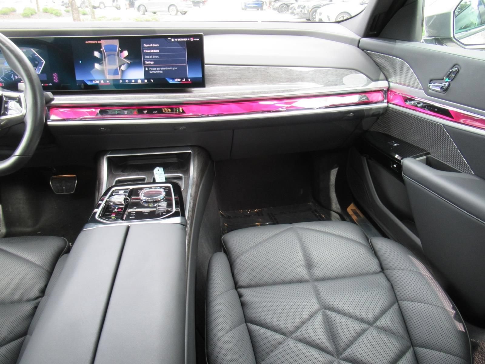Used 2023 BMW 740i RWD image 14