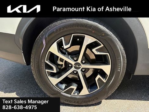Used 2025 Kia Sportage EX w/ EX Premium Package AWD/4WD image 30