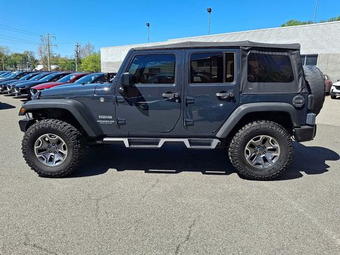 Used 2017 Jeep Wrangler Unlimited Sport w/ Quick Order Package 23S AWD/4WD image 7