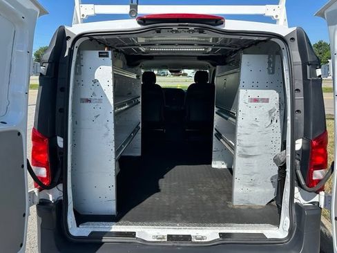 Used 2018 Mercedes-Benz Metris image 27