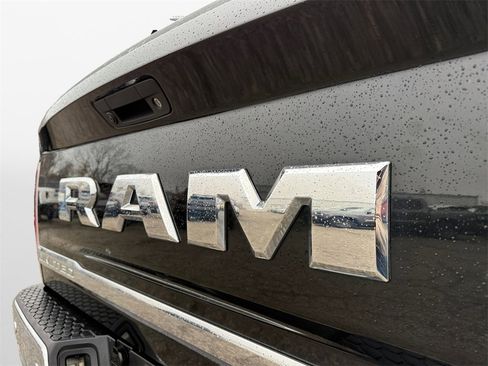 Used 2017 RAM 1500 Limited image 17