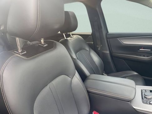 Used 2024 MAZDA CX-90 Plug-In Hybrid w/ Preferred image 9