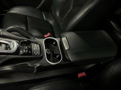 Used 2018 Porsche Cayenne Platinum Edition image 28