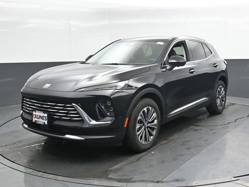 Used 2024 Buick Envision Preferred image 8