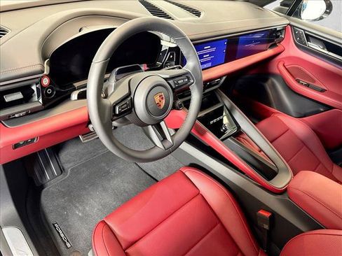 Used 2026 Porsche Macan 4S Electric AWD/4WD image 4