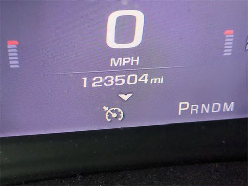 Used 2015 GMC Yukon XL Denali image 30