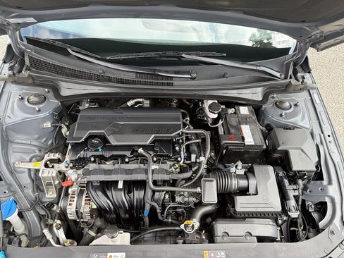 Used 2024 Hyundai Elantra SEL w/ Convenience Package FWD image 18
