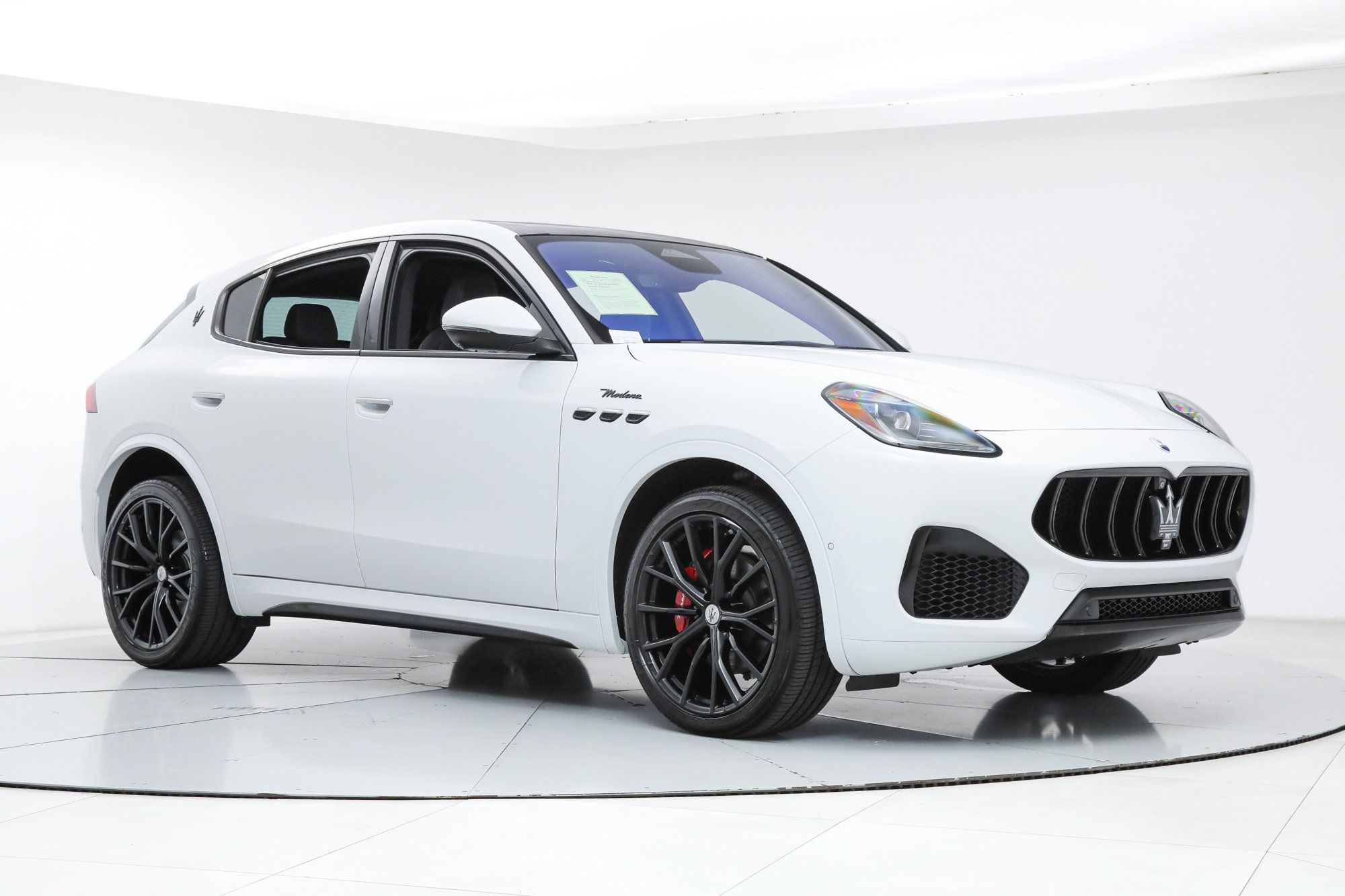 Certified 2023 Maserati Grecale Modena AWD/4WD image 7