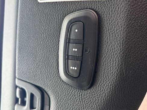 Used 2022 Jeep Gladiator Rubicon w/ Cold Weather Group AWD/4WD image 30