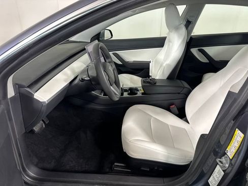 Used 2020 Tesla Model 3 Long Range image 11
