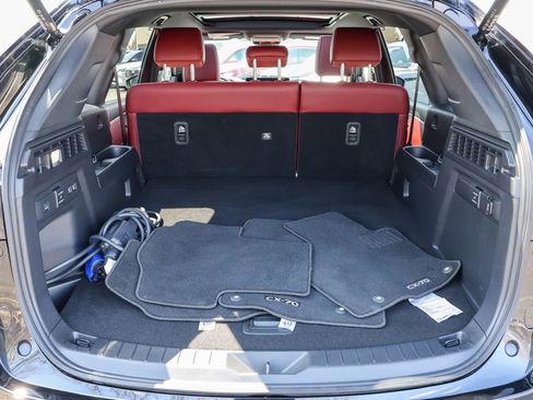 Used 2025 MAZDA CX-70 Plug-In Hybrid w/ Premium Plus image 34