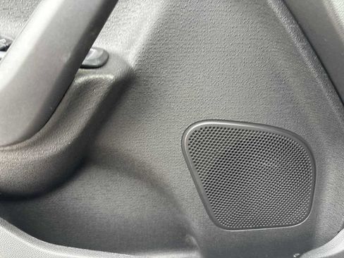 Used 2016 Ford Fiesta SE image 17