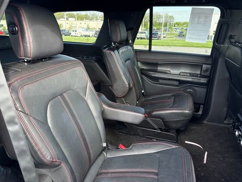 Used 2019 Ford Expedition Limited w/ Equipment Group 303A AWD/4WD image 14