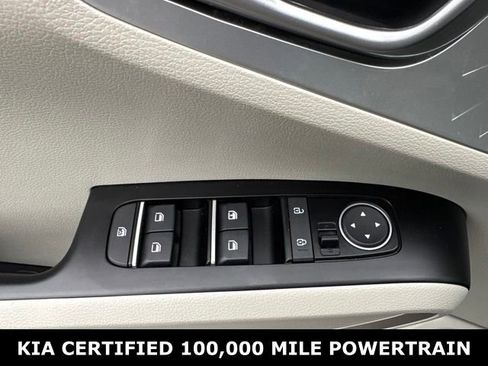 Certified 2025 Kia Soul LX FWD image 19