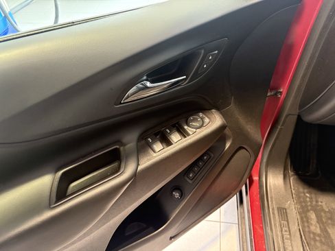 Used 2021 Chevrolet Equinox LT image 8