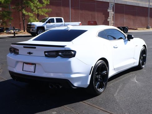 Used 2020 Chevrolet Camaro LT image 28