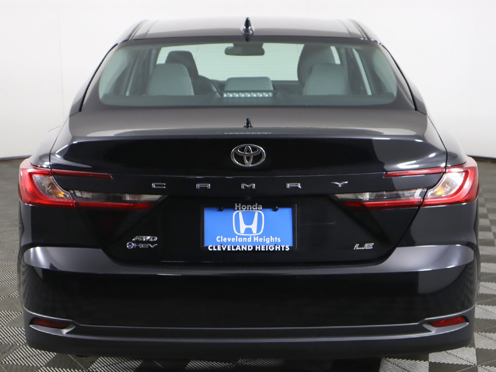 Used 2025 Toyota Camry LE AWD/4WD image 10