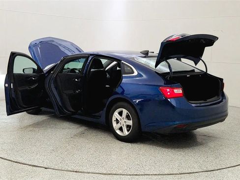 Used 2019 Chevrolet Malibu LS w/ Driver Confidence Package image 11