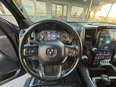 Used 2022 RAM 1500 Limited w/ Body-Colour Bumper Group image 16