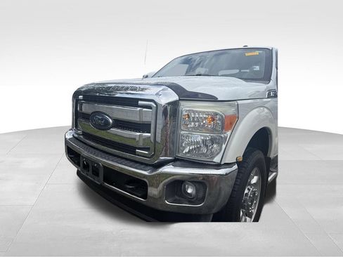 Used 2016 Ford F250 Lariat w/ Lariat Ultimate Package AWD/4WD image 5