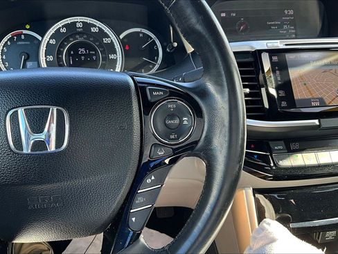 Used 2016 Honda Accord EX-L image 12