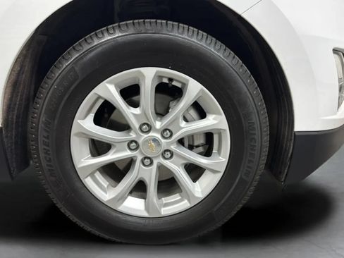 Used 2021 Chevrolet Equinox LS FWD image 29