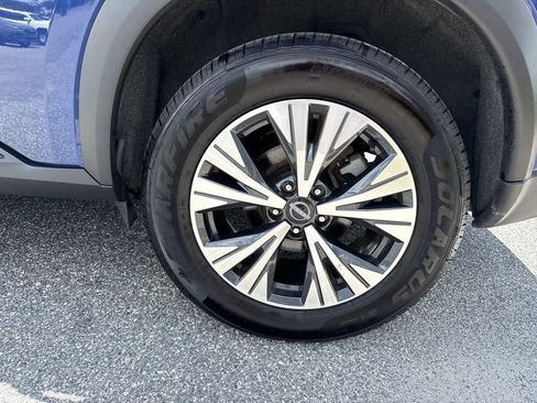 Used 2023 Nissan Rogue SV AWD/4WD image 11