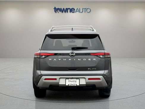 Used 2024 Nissan Pathfinder SL image 4
