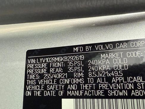 Used 2019 Volvo XC60 T5 R-Design image 24