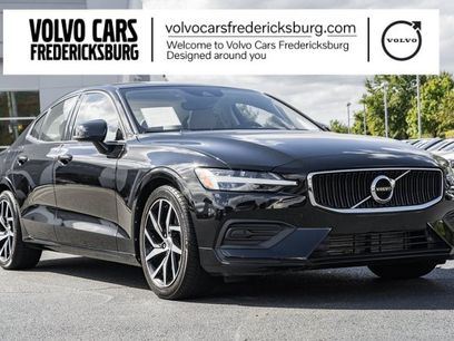 Used 2019 Volvo S60 T6 Momentum w/ Multimedia Package