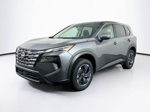 Used 2026 Nissan Rogue SV FWD image 3