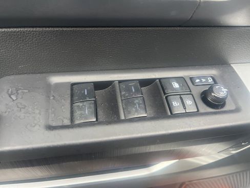 Used 2024 Toyota Sequoia Platinum AWD/4WD image 13