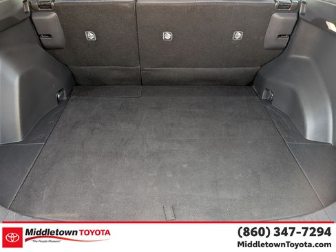 Used 2025 Toyota RAV4 XLE AWD/4WD image 32