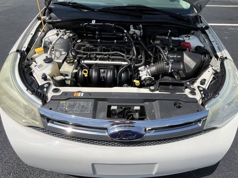 Used 2009 Ford Focus SE FWD image 18