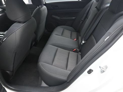 Used 2023 Nissan Altima 2.5 S FWD image 14