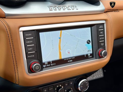 Used 2015 Ferrari California T RWD image 35
