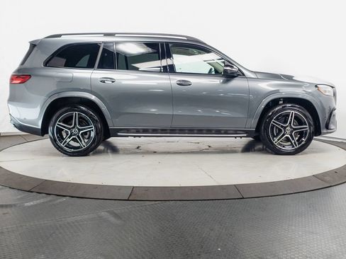 Certified 2026 Mercedes-Benz GLS 450 4MATIC image 37