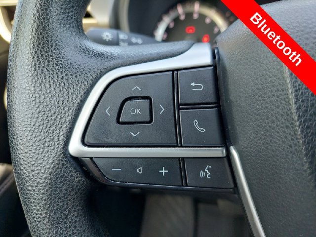 Used 2023 Toyota Highlander L FWD image 26