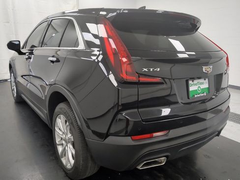 Used 2021 Cadillac XT4 Luxury w/ Driver Awareness Package FWD image 5