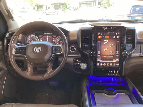 Used 2019 RAM 1500 Limited AWD/4WD image 17