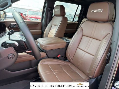 Used 2025 Chevrolet Suburban High Country w/ Sun And Tow Package image 12